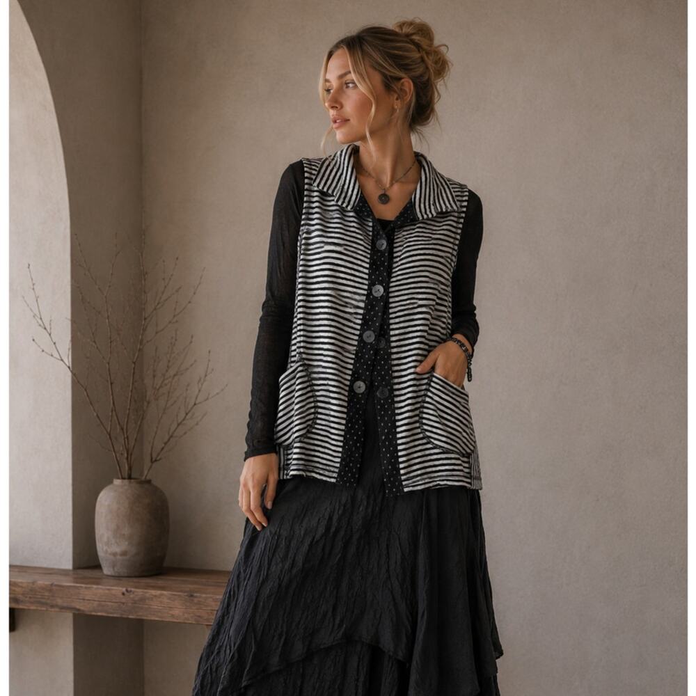 Habitat Black White Striped Vest Womens S Artsy Lagenlook Button Down Boho Top